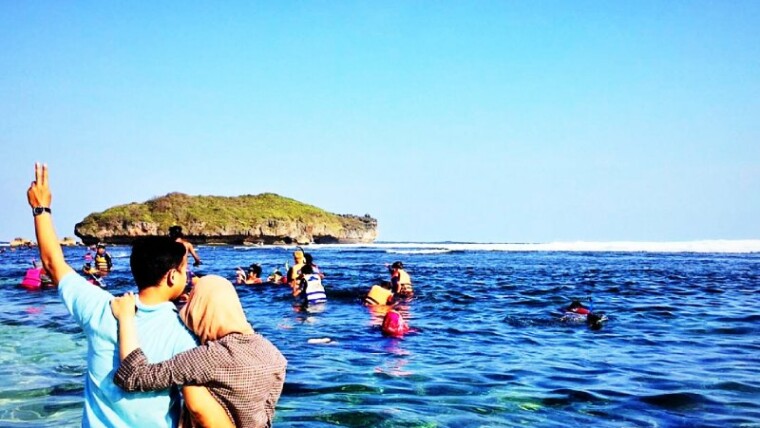 Pantai Sadranan