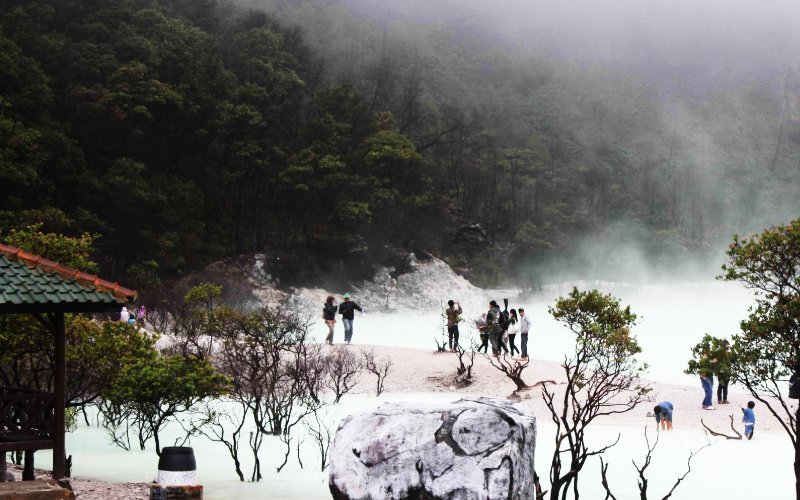 Kawah Putih
