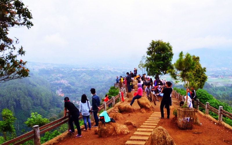 Tebing Keraton