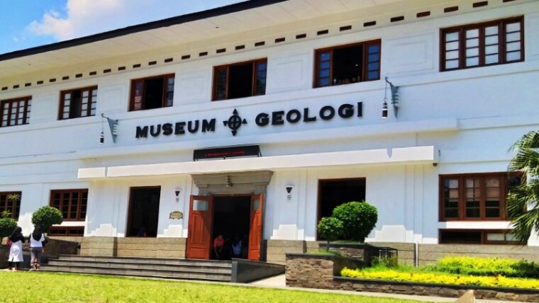 Museum Geologi Bandung