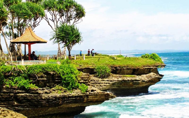 Pantai Batu Hiu