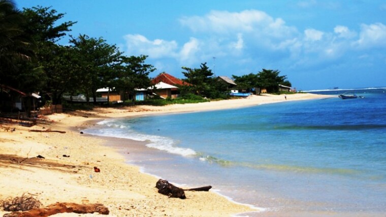 Pantai Ujung Genteng