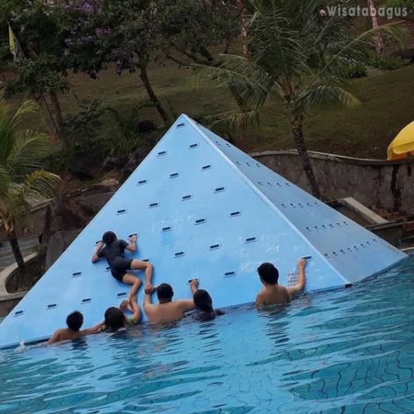 Piramida Climbing Taman Dayu