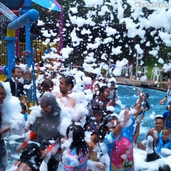 Taman Dayu Waterpark Jawa Timur