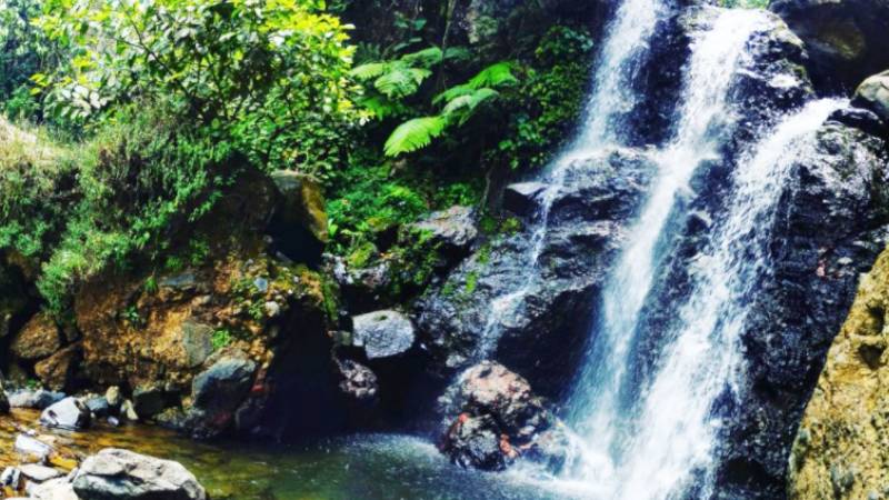 Curug Cipamingkis Bogor